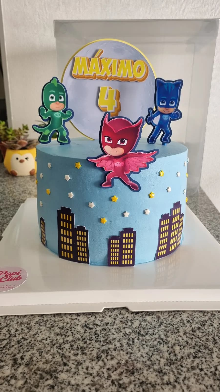 Temática con topper — torta personalizada